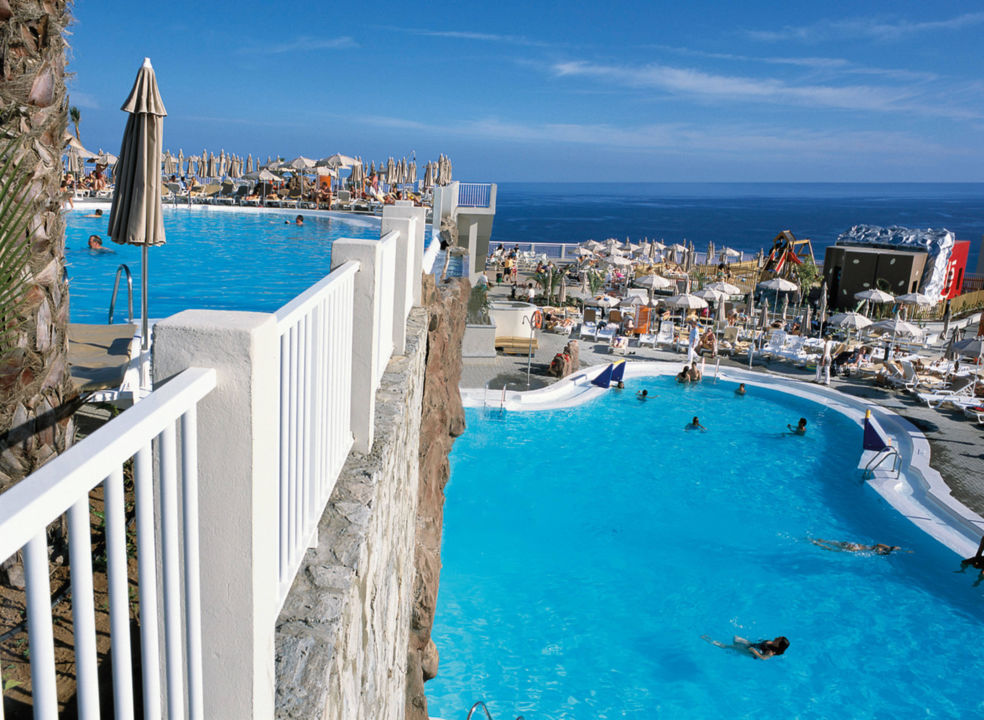 swimming-pool-outdoor-hotel-riu-vistamar-puerto-rico-holidaycheck