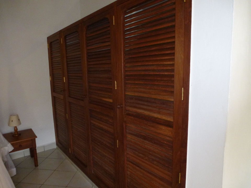 "Großer Schrank, viel Stauraum" Hotel Diani Cottages Beach ...