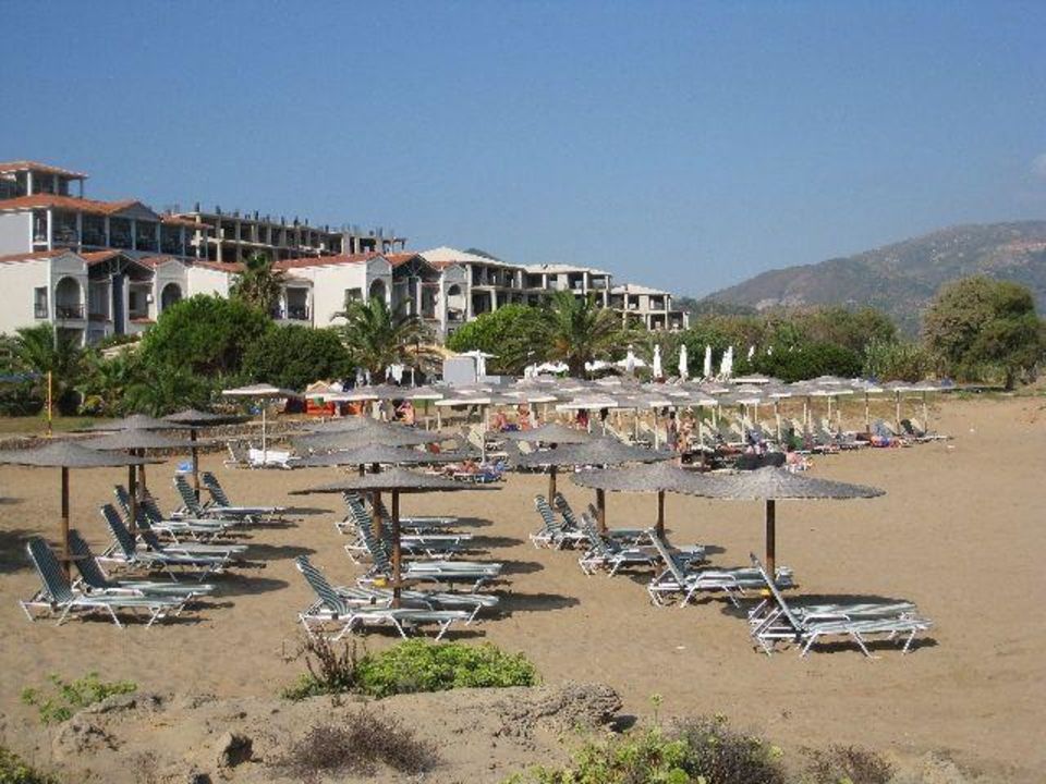 the bay hotel & suites vassilikos zakynthos