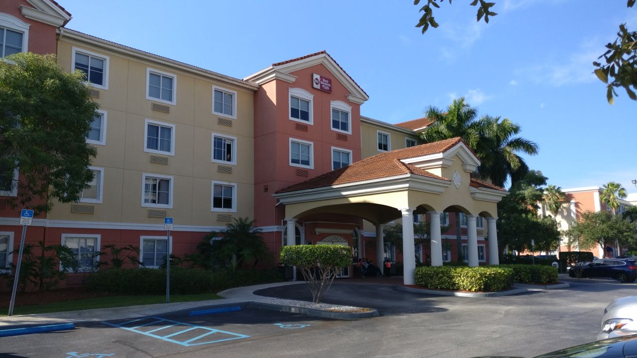  Au  enansicht  Best Western Plus Hotel Miami Airport West Inn Suites