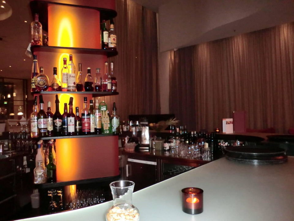 "Lounge Bar "amber"" Radisson Blu Hotel Rostock (Rostock ...