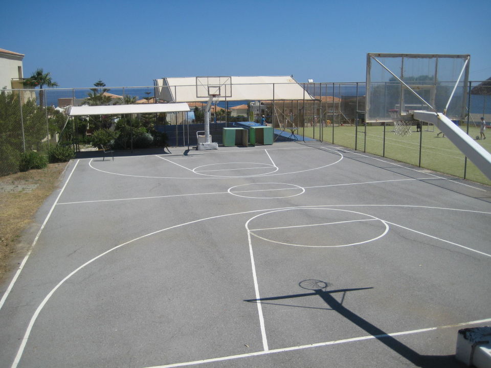 "Sport-/Basketballplatz" Grecotel Marine Palace (Panormos ...