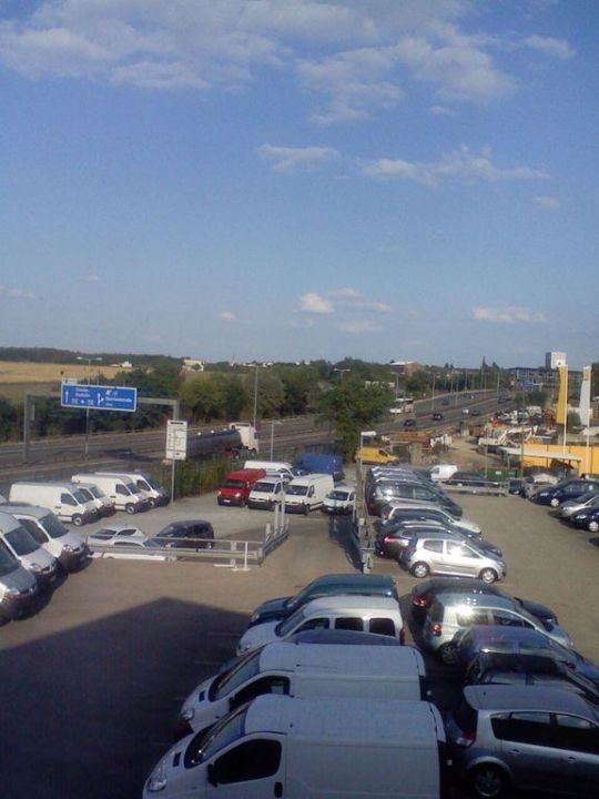 Blick Auf Innenhof Parkdeck Gegenuber Hotel Berliner Bar Berlin Tempelhof Schoneberg Holidaycheck Berlin Deutschland
