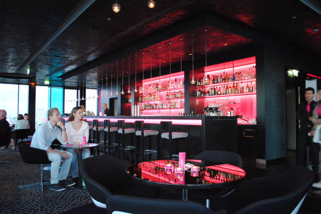 "SkyBar" Vienna House Andel's Berlin (BerlinLichtenberg) • HolidayCheck (Berlin Deutschland)