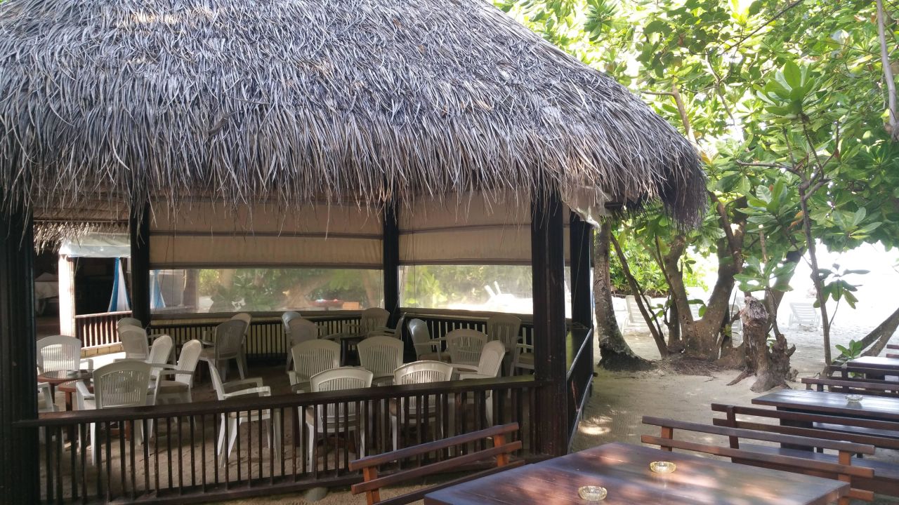 "Coconut Bar" Biyadhoo Island Resort (Maafushi) • HolidayCheck (Kaafu