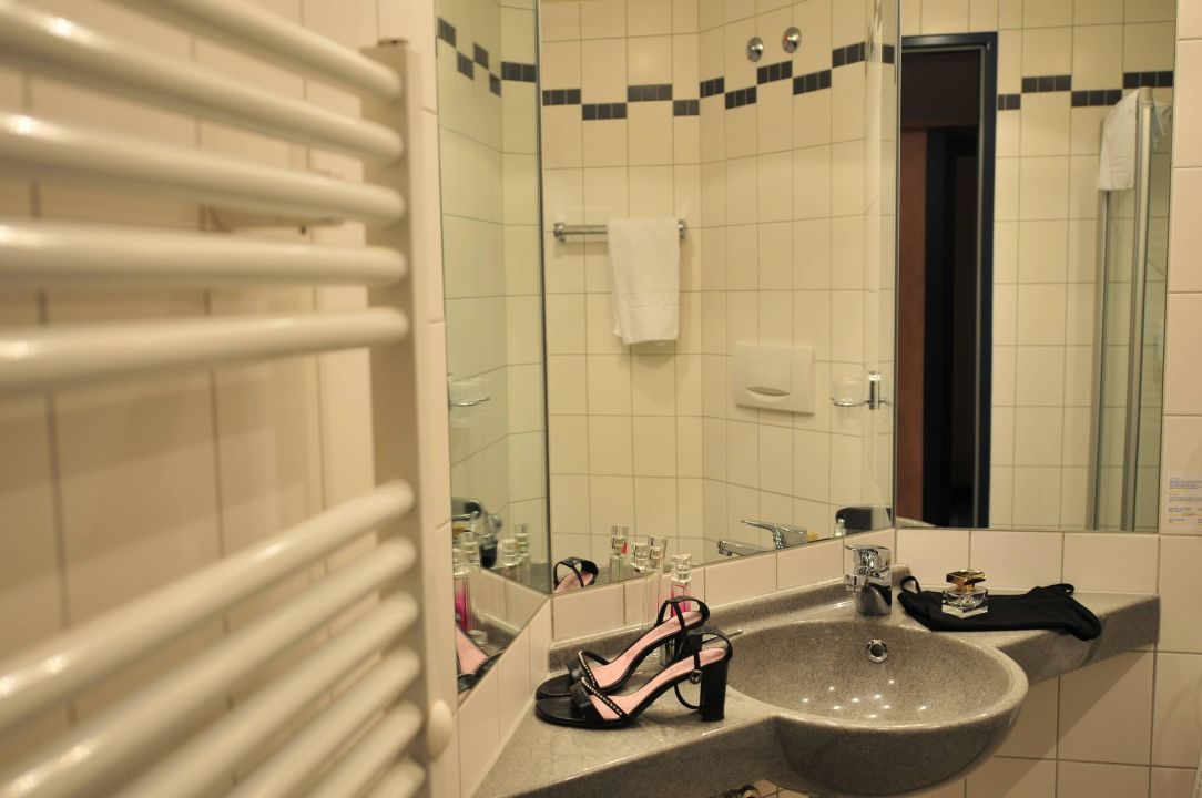 "Badezimmer" AKZENT Hotel Stadt Schlüchtern (Schlüchtern
