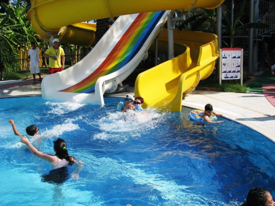 Отель с горками