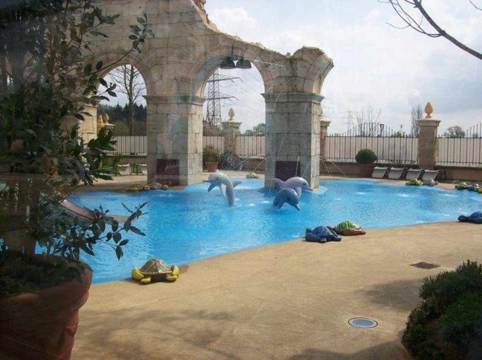 "Pool" Hotel Colosseo Europa-Park (Rust) • HolidayCheck ...