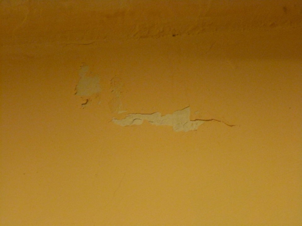 der-putz-von-der-wand-f-llt-ab-hotel-andreotti-rom-holidaycheck