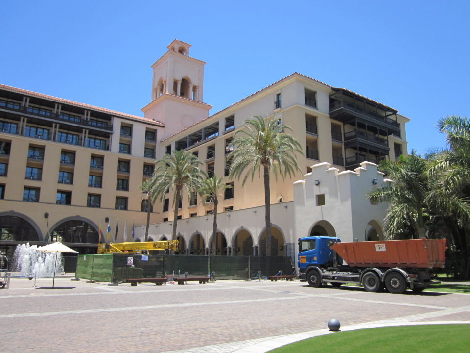 Baustelle Vor Dem Hotel Lopesan Costa Meloneras Resort Spa Casino Meloneras Holidaycheck Gran Canaria Spanien