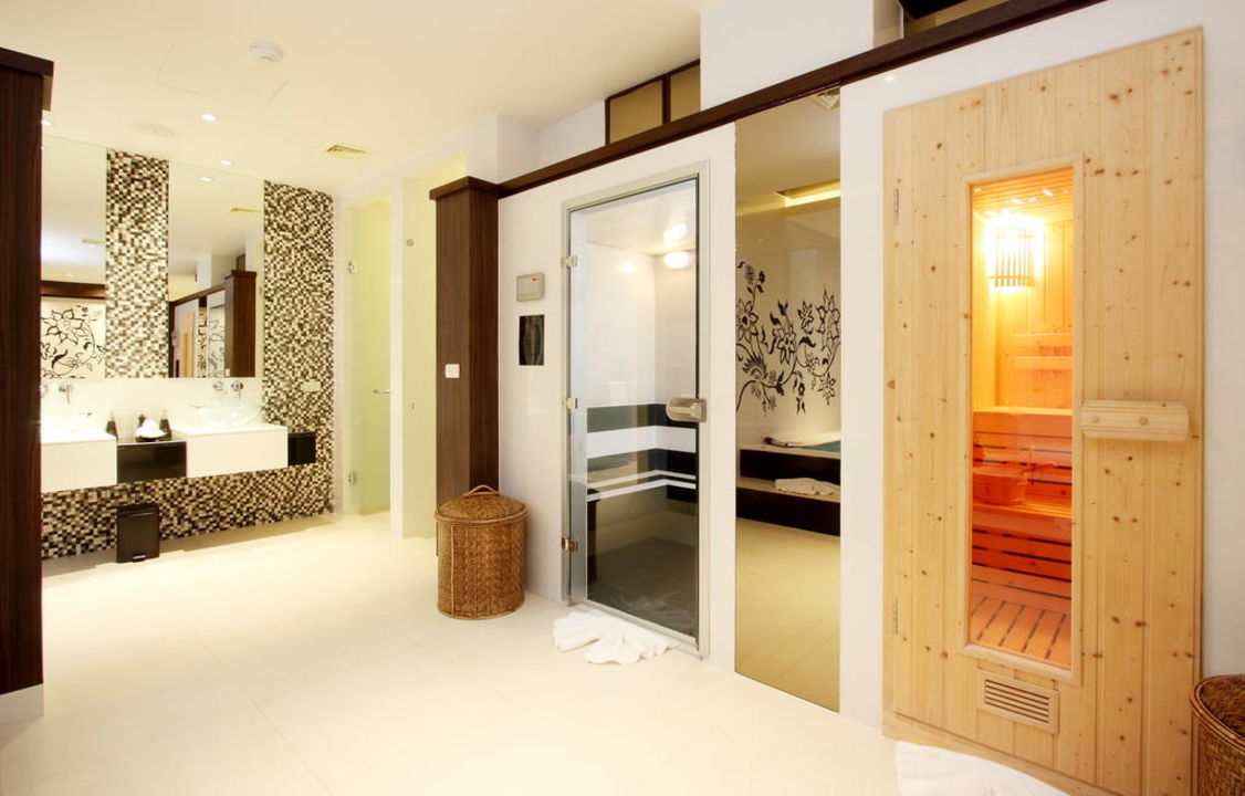 "Steam & sauna room" Mövenpick Resort Bangtao Beach Phuket (Choeng