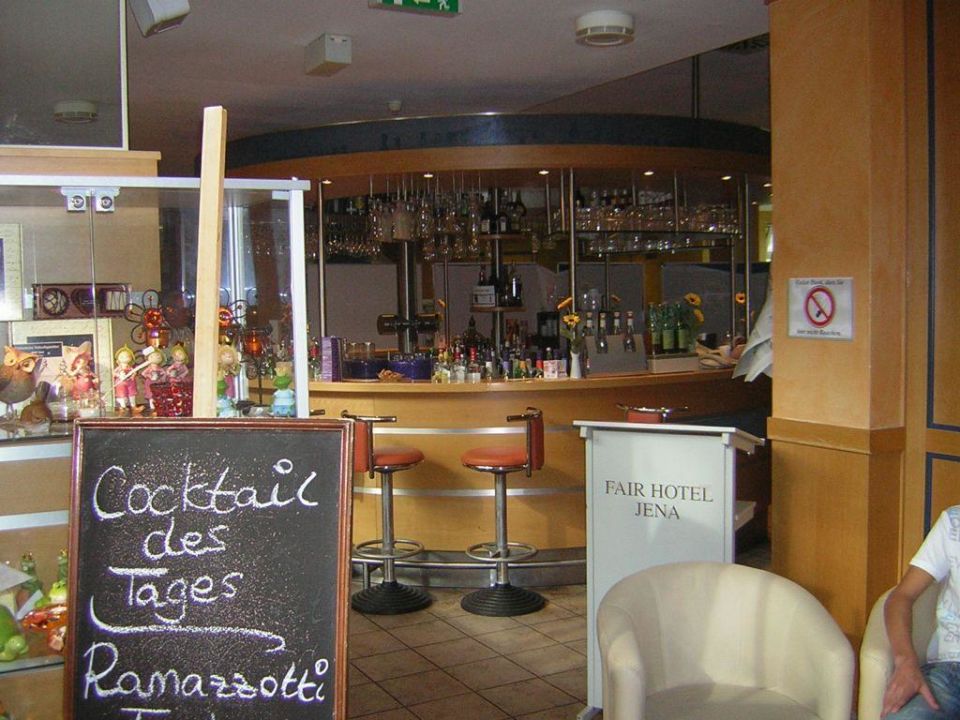 "Bar Fair Resort Jena" Fair Resort (Zöllnitz) • HolidayCheck (Thüringen