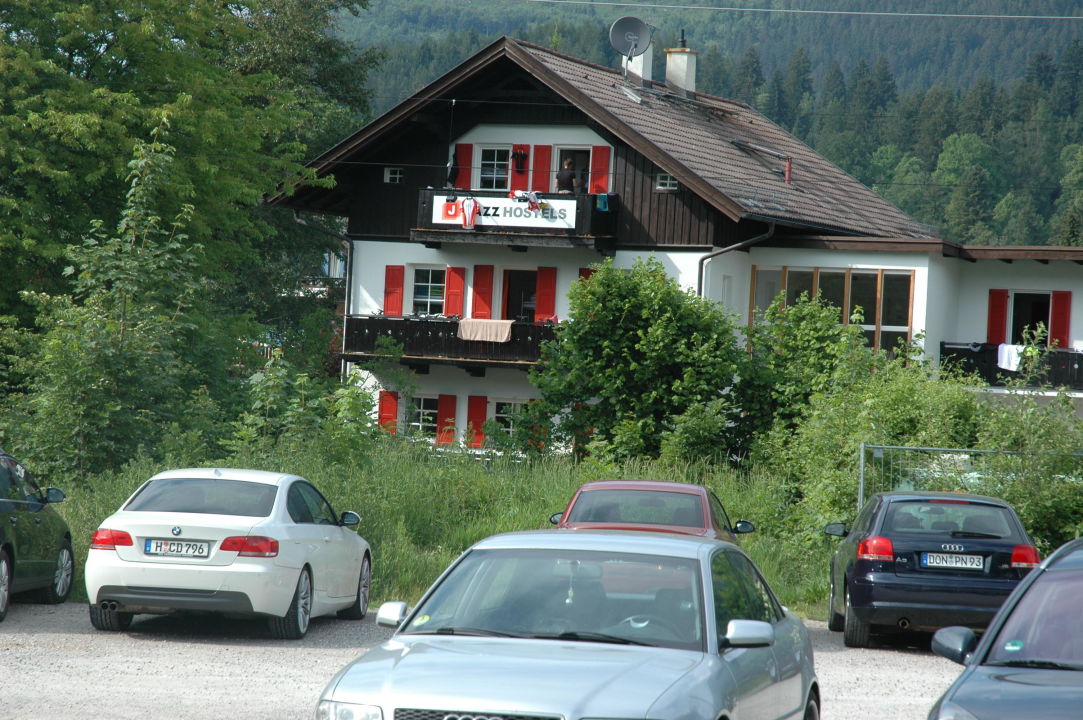 "Außenansicht" Hostel Haus der Athleten (Garmisch