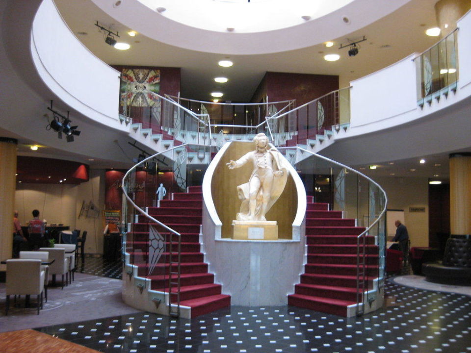 "Treppe im Eingangsbereich" Hotel Don Giovanni Prague ...