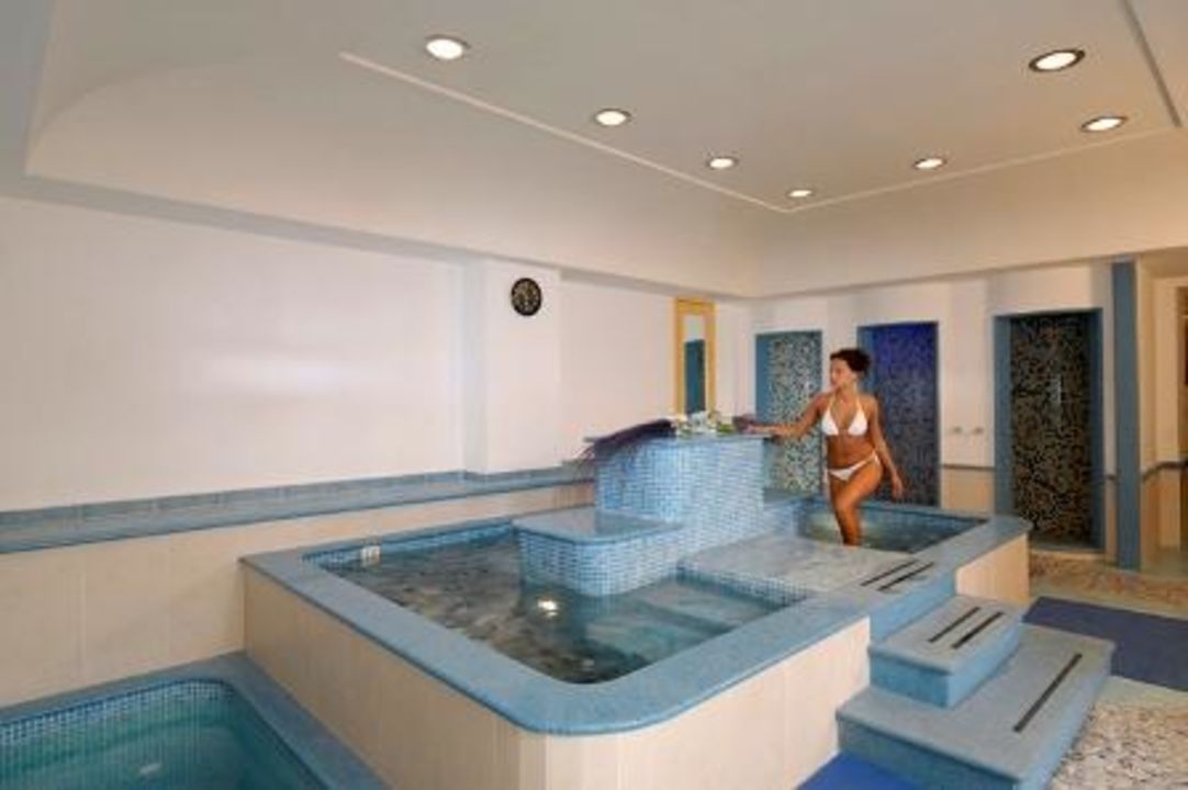 aurora indoor pool