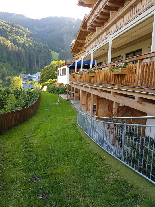 "Außenansicht" Gartenhotel Daxer (Zell am See) • HolidayCheck