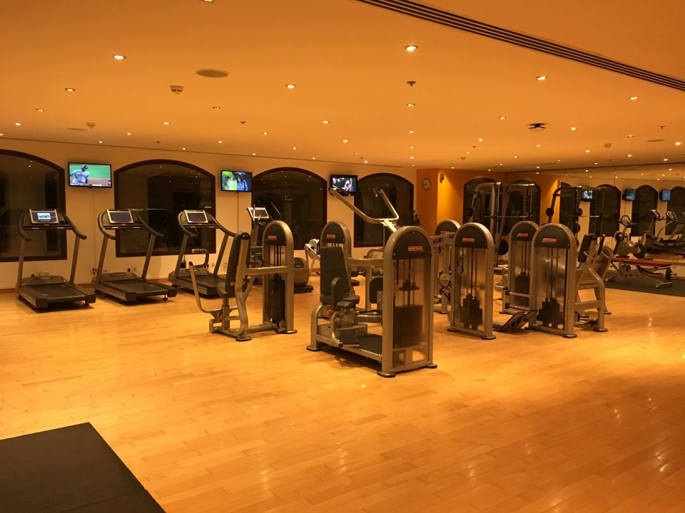 "Gym im Cove Rotana" The Village at The Cove Rotana (Ras alKhaimah) • HolidayCheck (Ras al