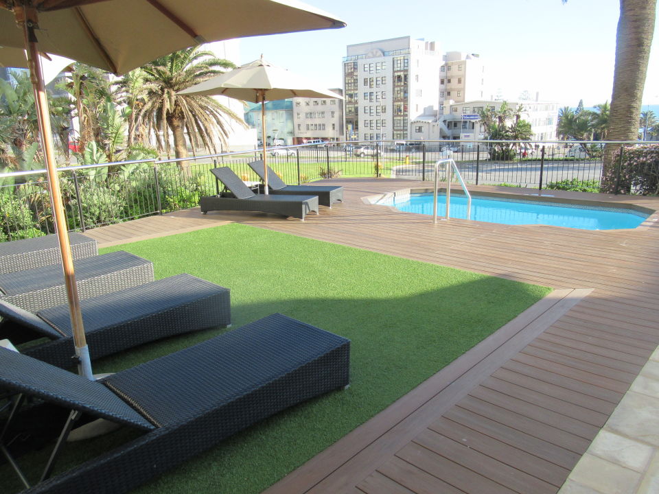 "Pool" Hotel Holiday Inn Garden Court Kings Beach Port Elizabeth