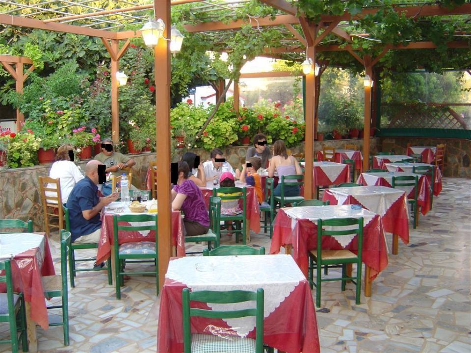 &quot;Garten mit Restaurant&quot; Hotel Krinos (Lefkos