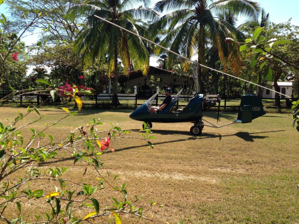 "Ein Gyrocopter beim Start" Hotel Flying Crocodile (Samara