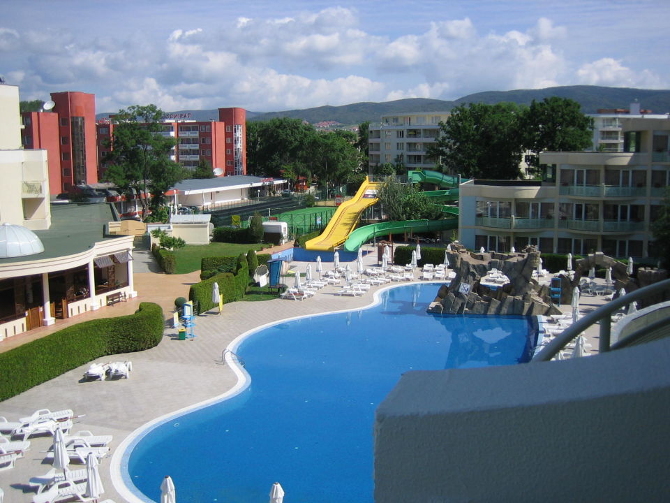 Blick auf den Pool DAS Club Hotel Sunny Beach Sonnenstrand HolidayCheck Bulgarien Süden