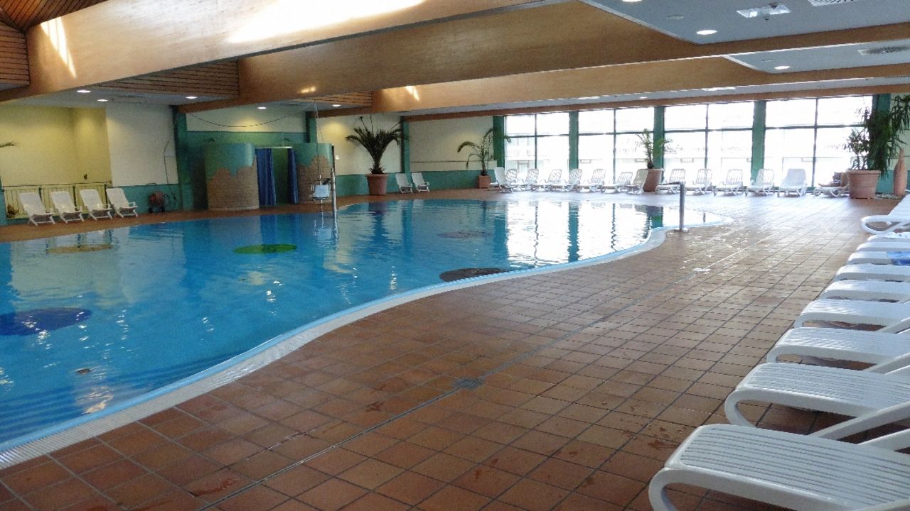 "Pool" Hotel Sonnenhügel (Bad Kissingen) • HolidayCheck