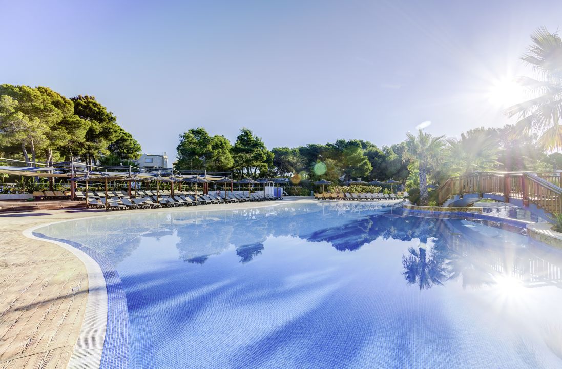 Club Magic Life Cala Pada Tui