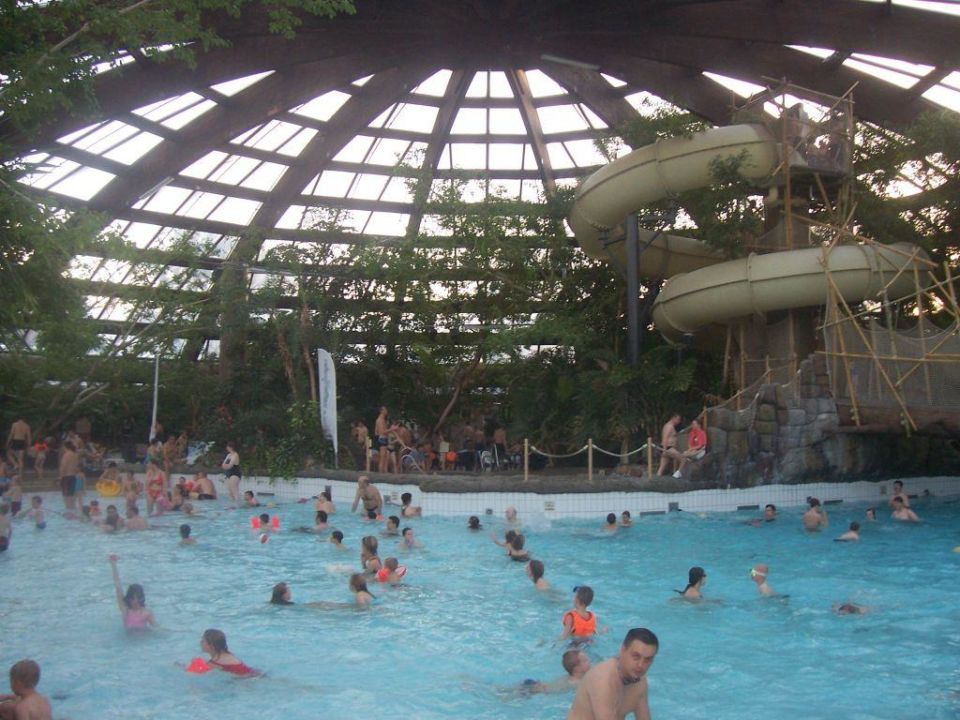 Center Park Huttenheugte Schwimmbad