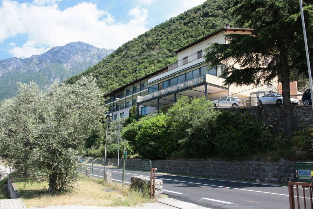 "Außenansicht von Ostuferstraße" Hotel Piccolo (Malcesine
