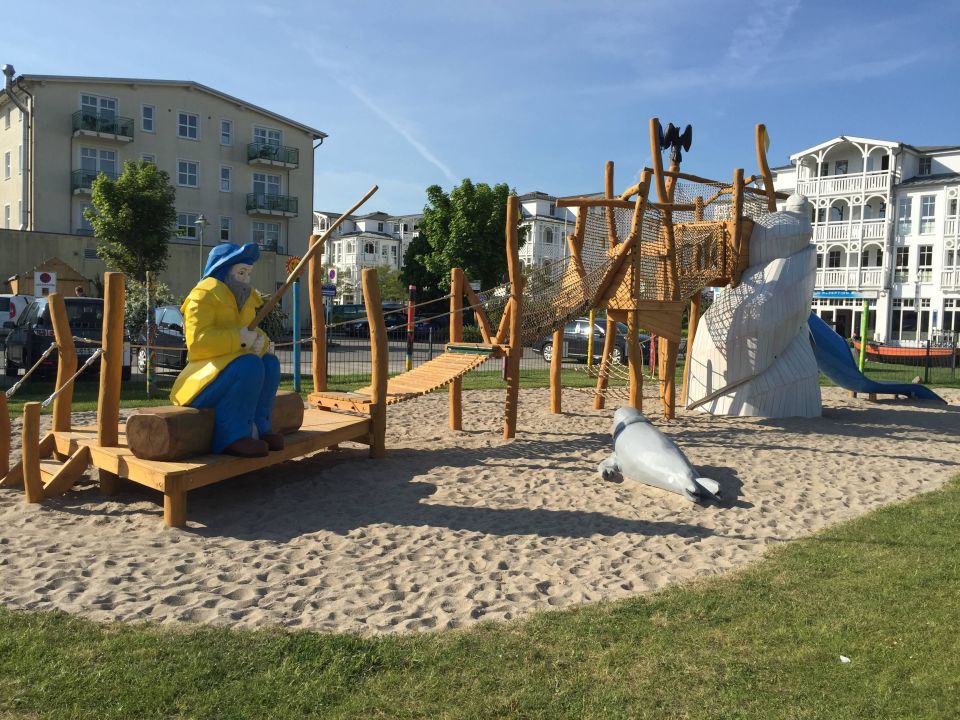 "Spielplatz Seepark Sellin" Seepark Sellin Ferienwohnungen (Sellin Auf ...