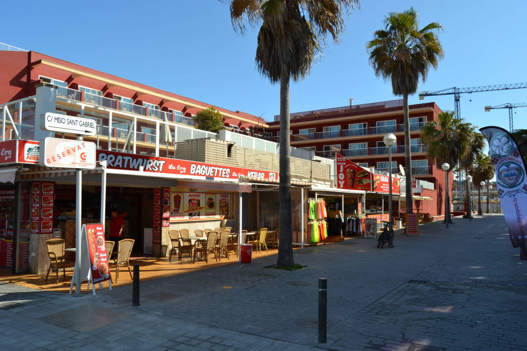 Aussicht Auf Das Hotel Vom Megapark Myseahouse Neptuno Platja De Palma Playa De Palma Holidaycheck Mallorca Spanien