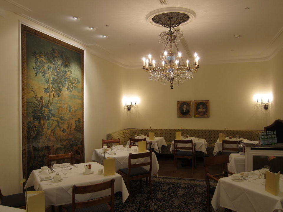 Cafe Condi Fairmont Hotel Vier Jahreszeiten Hamburg Holidaycheck Hamburg Deutschland