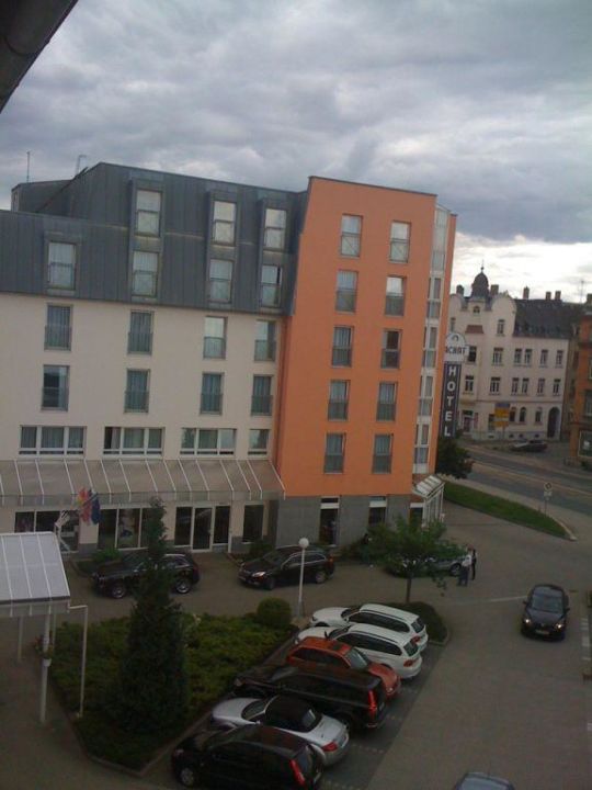 "Blick vom Zimmerfenster" ACHAT Hotel Zwickau (Zwickau ...