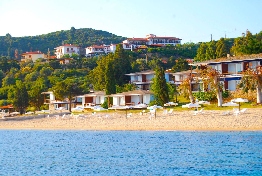 "Sie wohnen direkt am Strand!" Hotel Xenia (Ouranoupolis ...