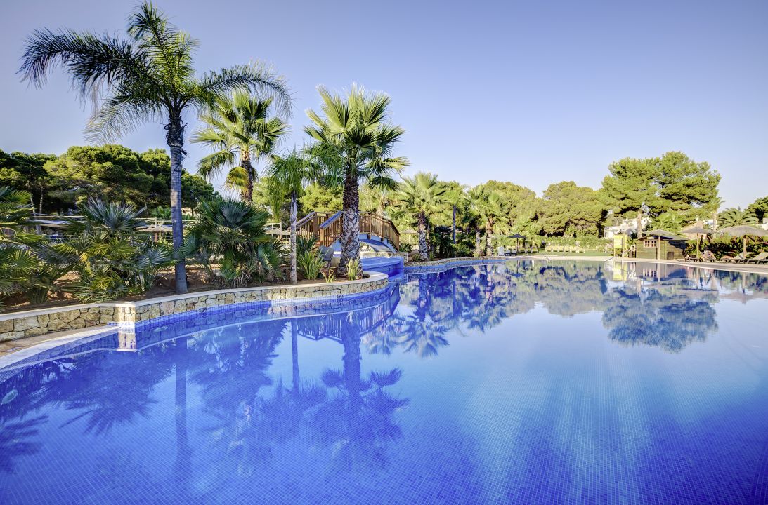 Club Magic Life Cala Pada Tui