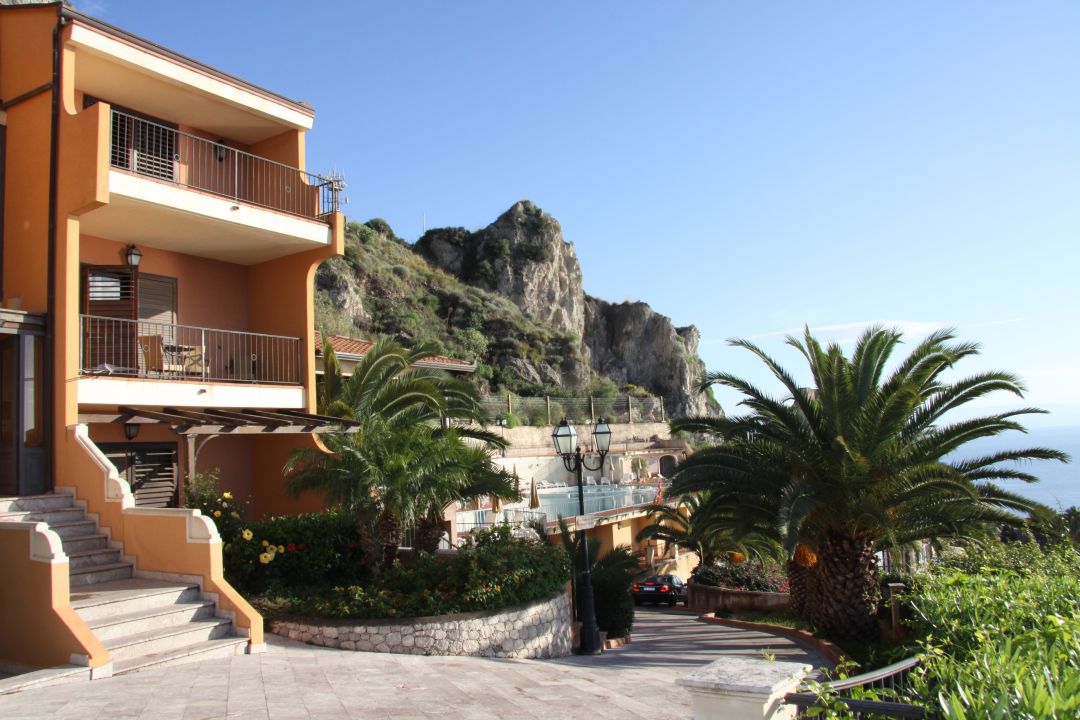 "Außenansicht" Capo dei Greci Taormina Coast Resort Hotel & Spa (Sant