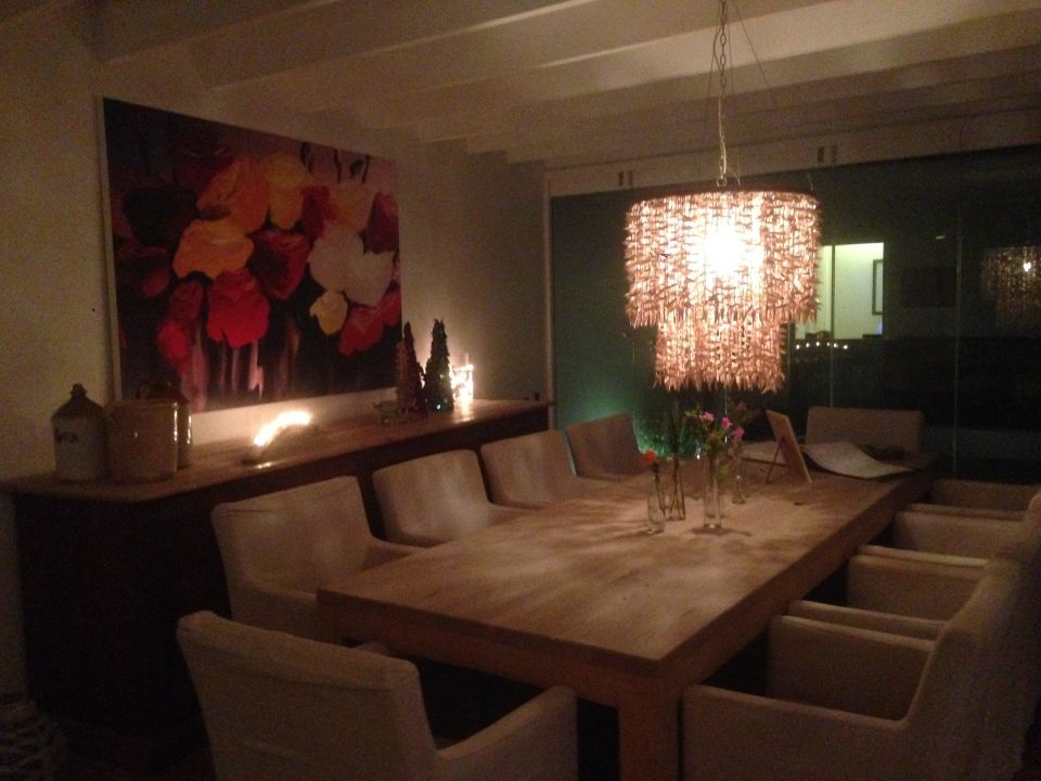 Bild "gemütliches esszimmer am abend " zu strandloper ocean lodge ...