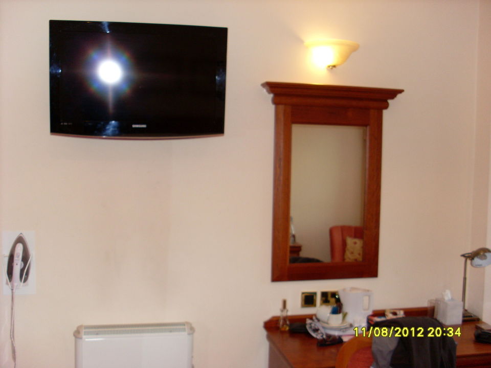 Und Wieder Ab An Die Decke Wir Verstecken Ihren