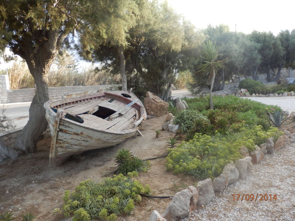 &quot;Boot im Garten&quot; Kalypso Hotel &amp; Apartments (Naoussa