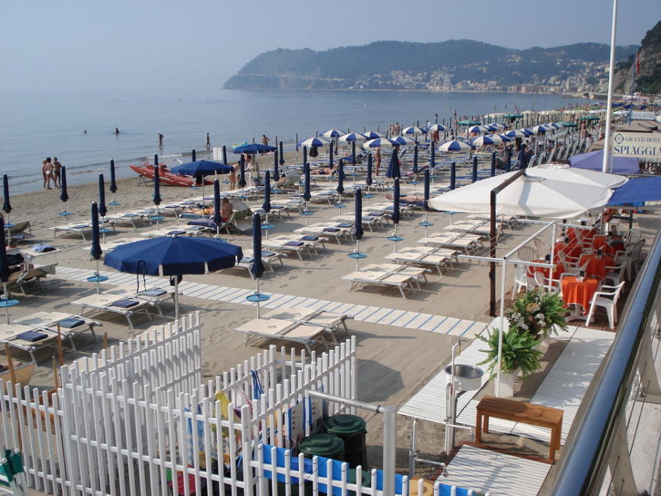 Hoteleigener Strandabschnitt Kostenpflichtig Grand Hotel