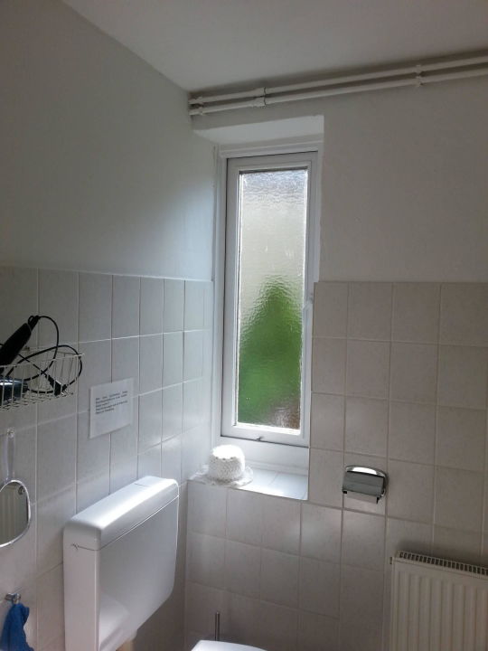 "Bad Fenster Zimmer 2" Haus Berlin (Grömitz ...