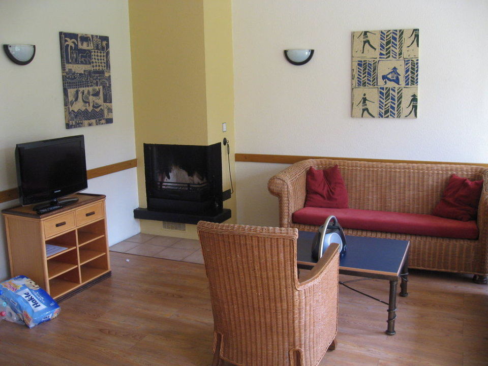 Bild "kamin und fernseher im wohnbereich" zu center parcs park ...
