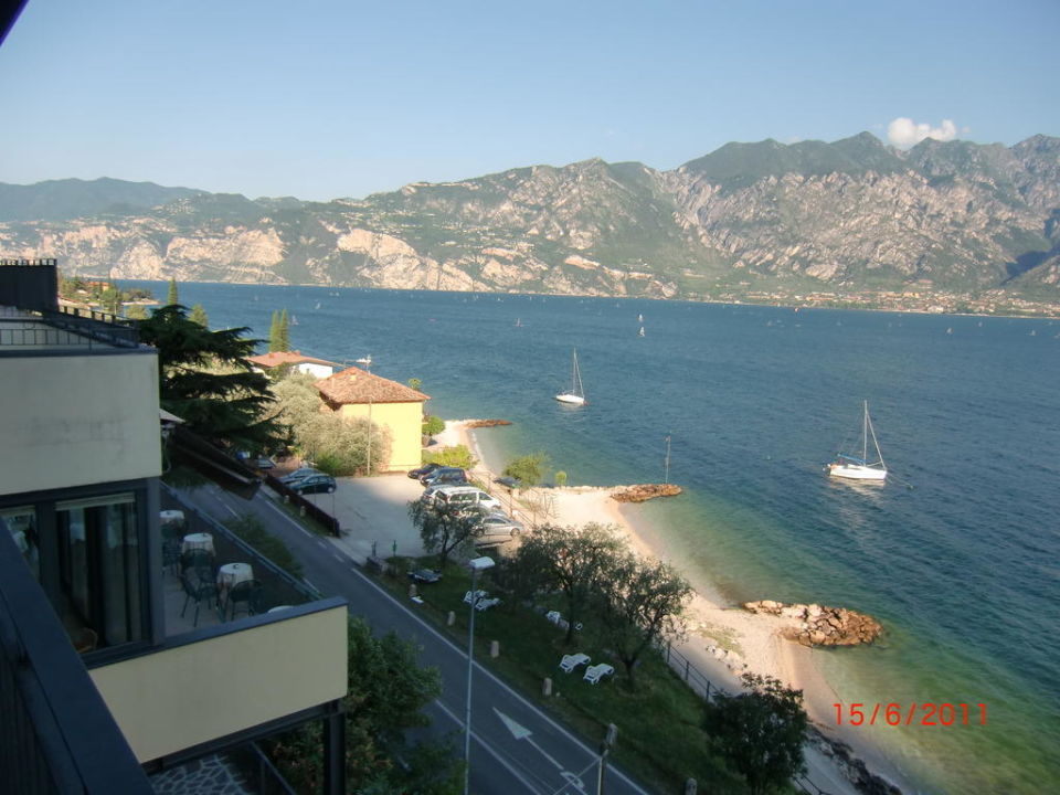 Bild "Badezimmer Junior Suite" zu Hotel Piccolo in Malcesine