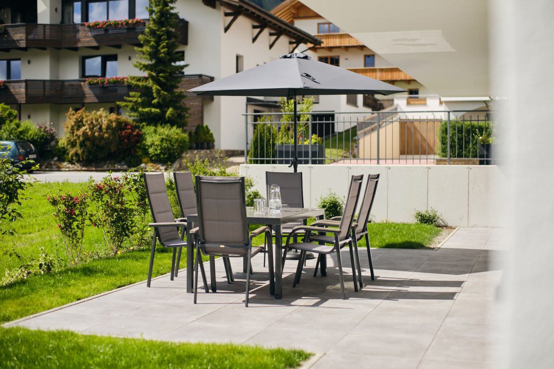 "Gartenanlage" Apart Berghuamat (Fiss) • HolidayCheck (Tirol | Österreich)
