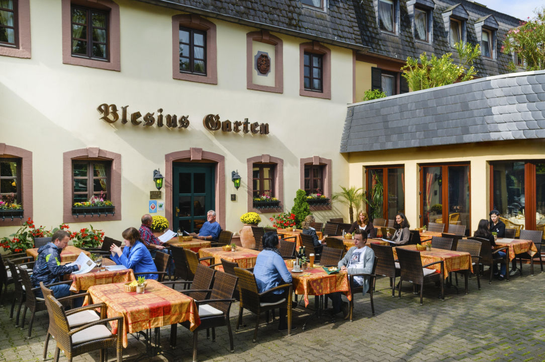 &quot;Biergarten&quot; Hotel Blesius Garten (Trier) • HolidayCheck