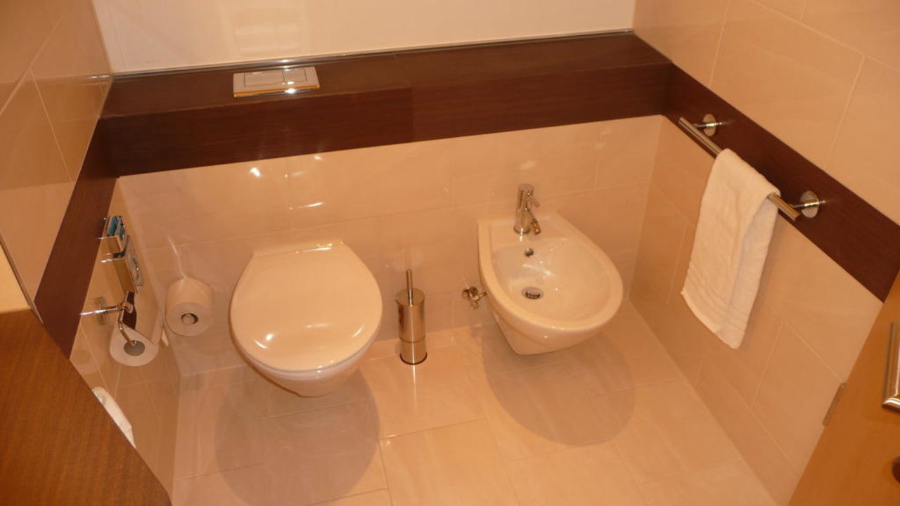 "Badezimmer" Maritim Hotel Düsseldorf (Düsseldorf) • HolidayCheck