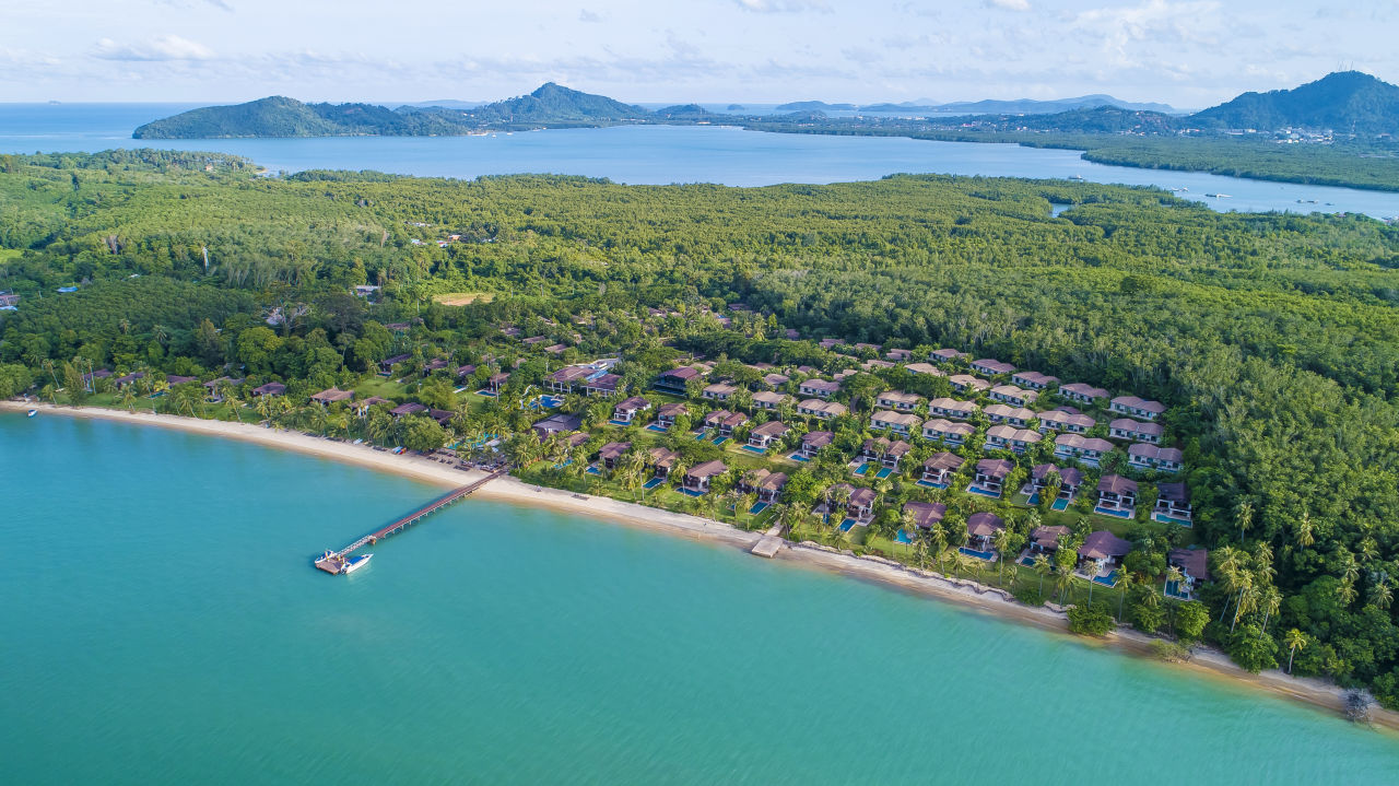 "Außenansicht" The Village Coconut Island Beach Resort (Phuket Town) • HolidayCheck (Phuket