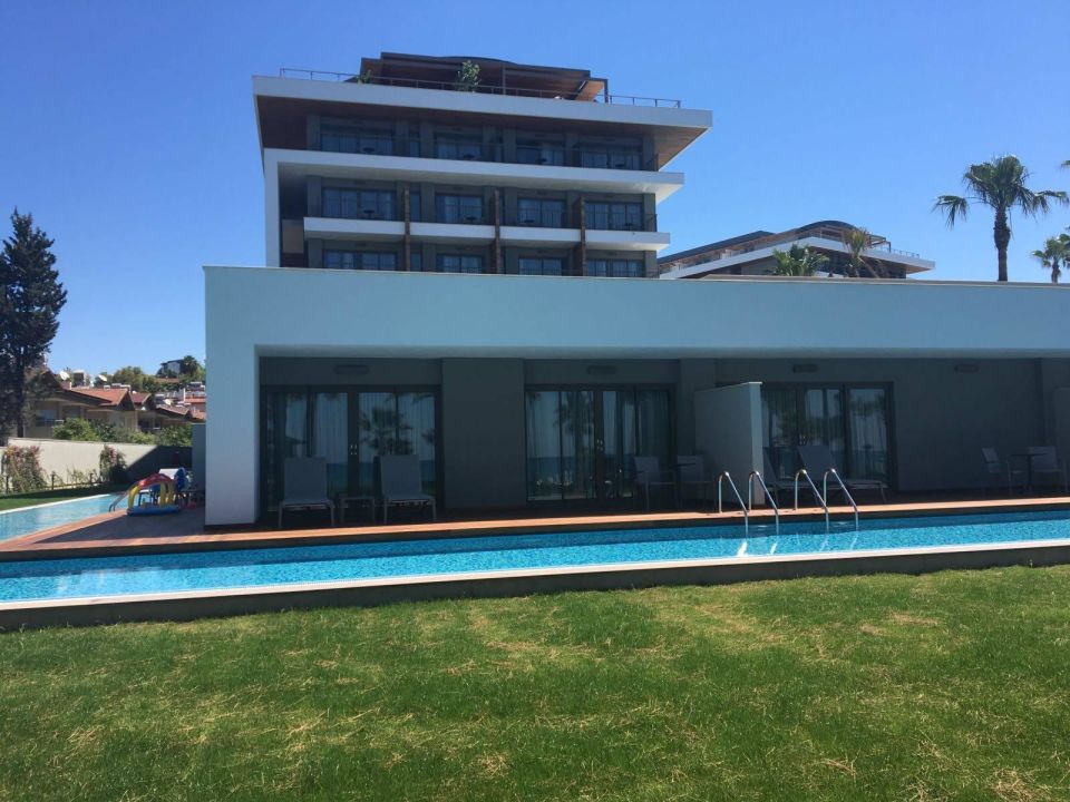 "Swim up Rooms" Barut Acanthus & (Side) • HolidayCheck