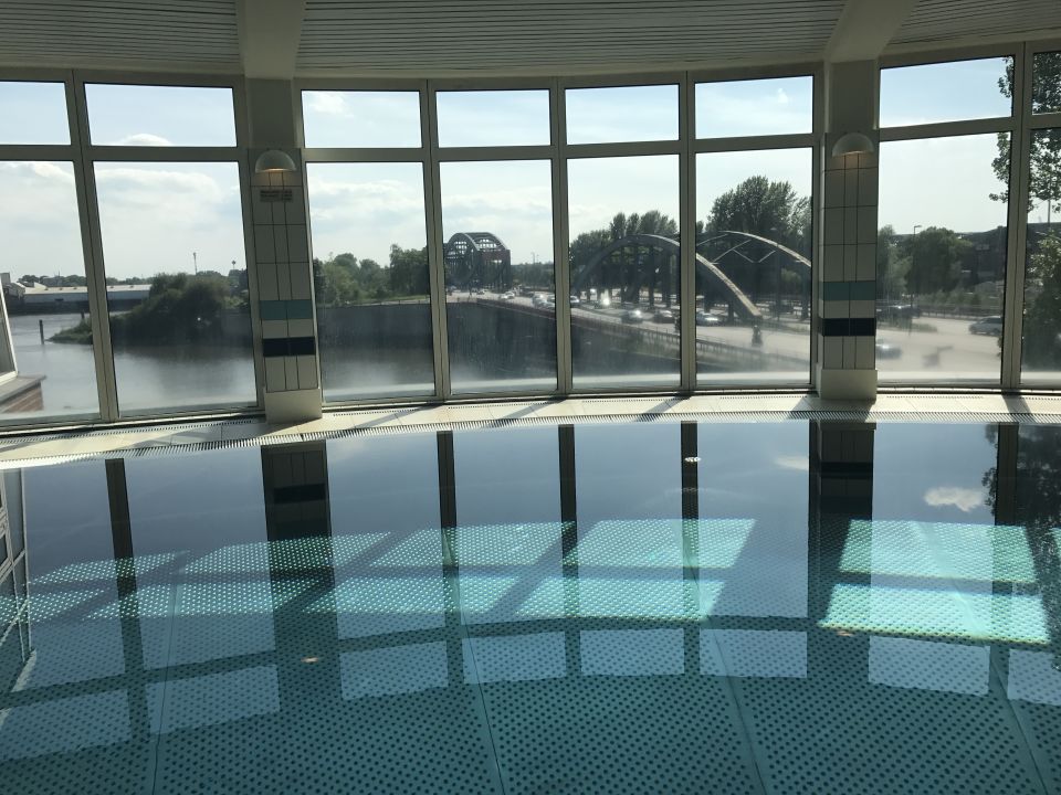 "Pool" Holiday Inn Hamburg (Hamburg) • HolidayCheck ...