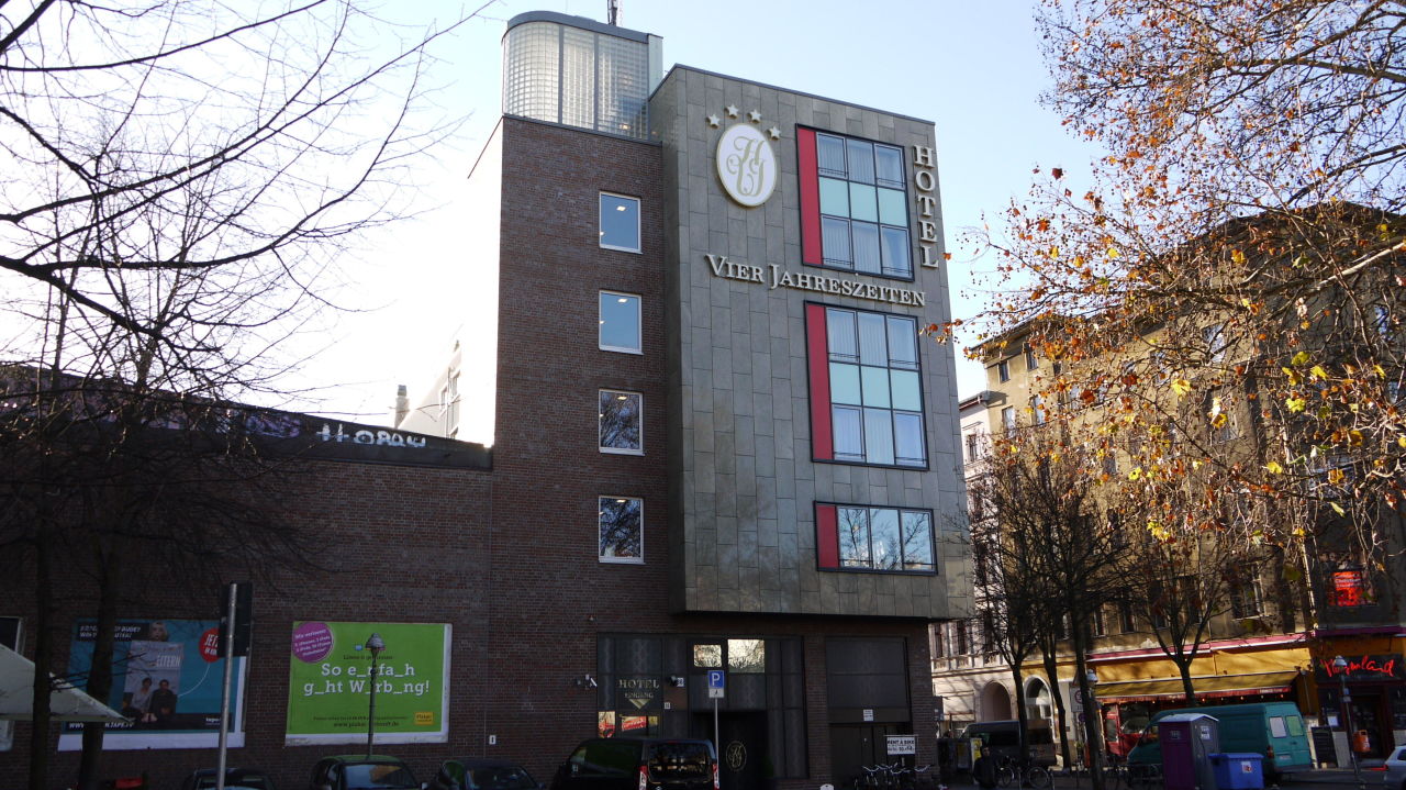 Die Aussenansicht Des Hotel 4 Jahreszeiten Vier Jahreszeiten Berlin City Berlin Friedrichshain Kreuzberg Holidaycheck Berlin Deutschland